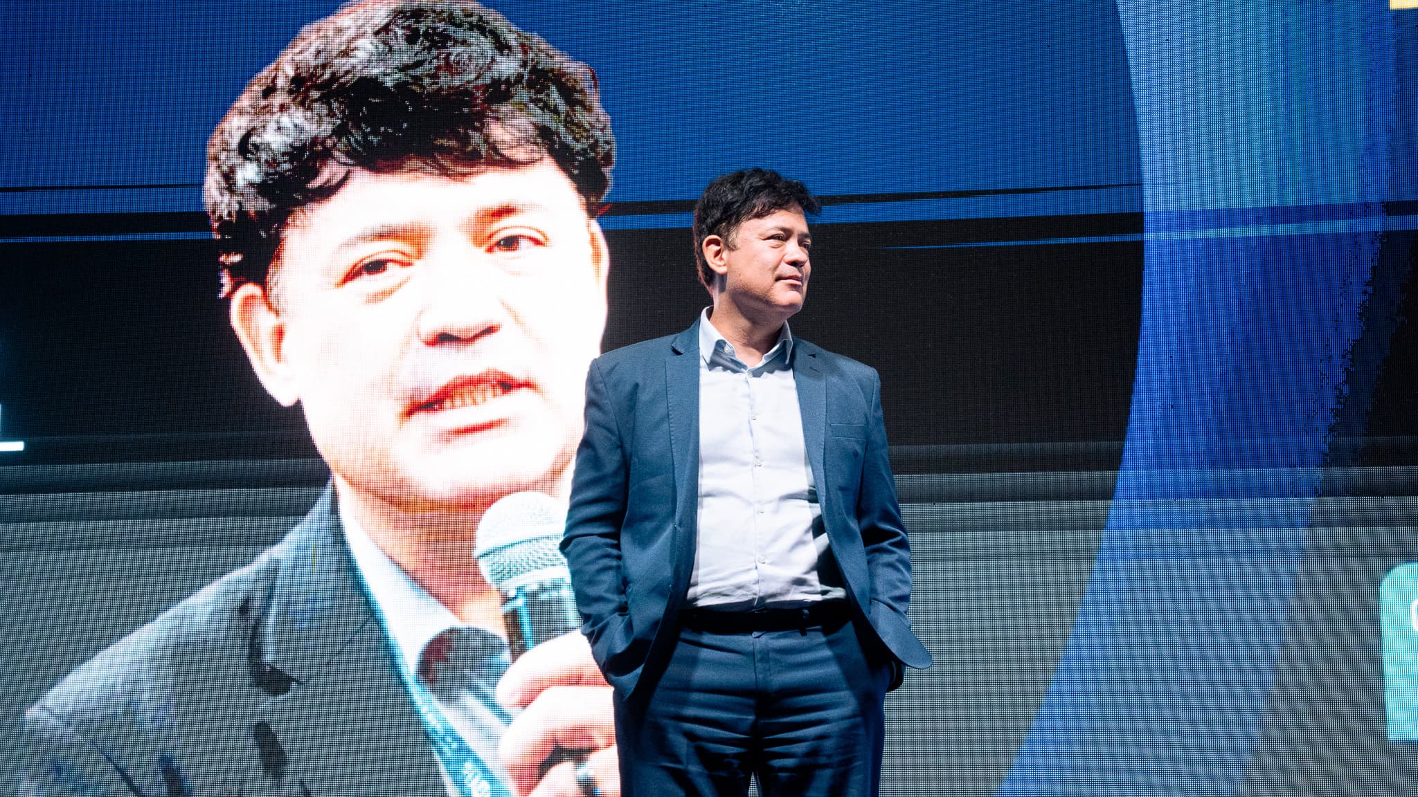 Adriano Subirá no palco